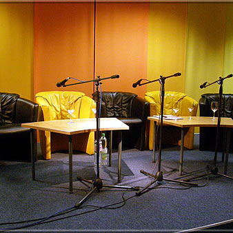 Before the start of Manfred Mädler's talk show