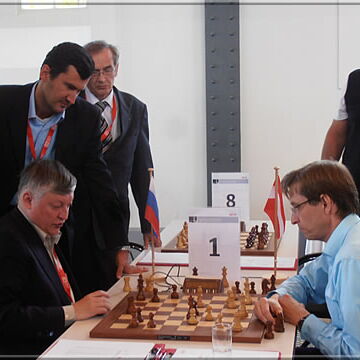 Stefan Kindermann (Austria) vs Karpov resulted in a draw.