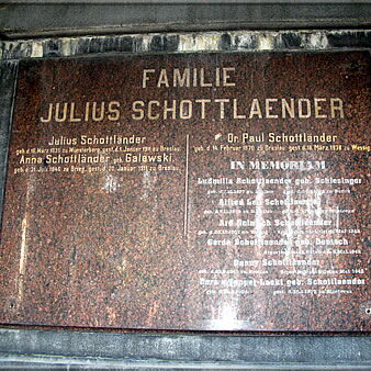 Many members of the Schottländer family are buried at this cemetery