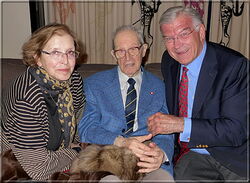 The Russian chess legend GM Yuri Averbakh with his daughter and Thomas Thomsen, Weimar 2014