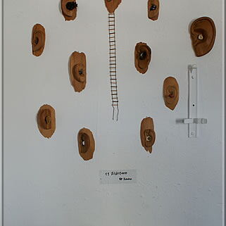 "11 Flüstern" (11 susurrations)