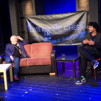 Willy Icklicki is interviewed in the cabaret