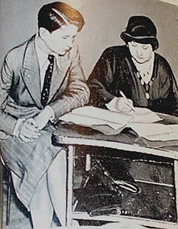 Signing of the contract Menchik - Graf 1937