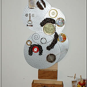 Self-portrait (to be created by the visitors)