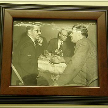 Isaac Kashdan (left) in discussion with Herman Steiner