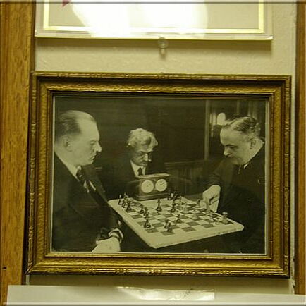 Numerous historical chess photographs ...