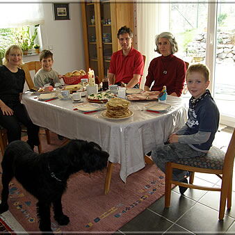 The Brendler-Schwab family together with Marion Oeben-Negele