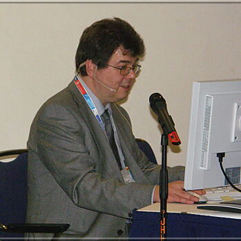 GM Klaus Bischoff was the "solo entertainer" for the complete audience