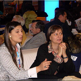 Katrin Aladjova-Wills (from Australia, formerly Bulgaria, and two-times Youth World Champion) with WGM Vera Jürgens (formerly Bulgaria as well)