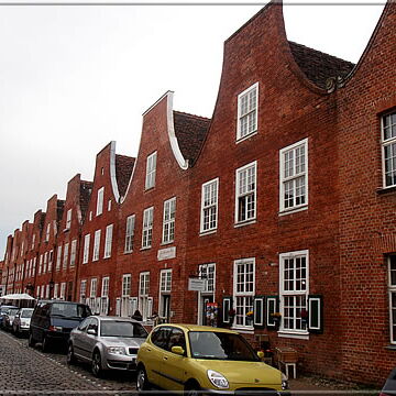 ... with ca. 150 houses in Dutch style