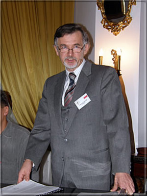 Tomasz Lissowski reported on Tartakower in Poland in the summer of 1935