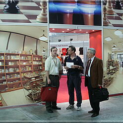 The bag with the shaving things has safely gone back to its owner