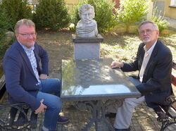 Bernd Schneider and Tomasz Lissowski in the Museum Garden