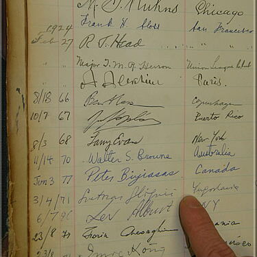 Autographs of many famous masters