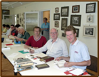 Am vorderen Tisch Jurgen Stigter, Calle Erlandsson und Peter Holmgren.