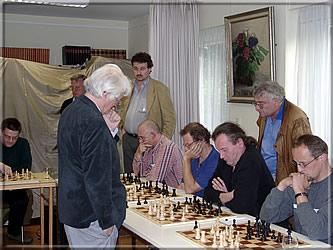 Simul Lothar Schmid on June 22, 2001 in the auction hall